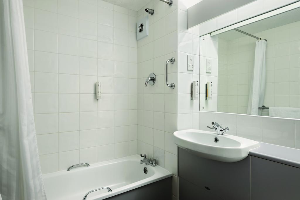 Days Inn Hotel Bradford - Leeds Brighouse Værelse billede