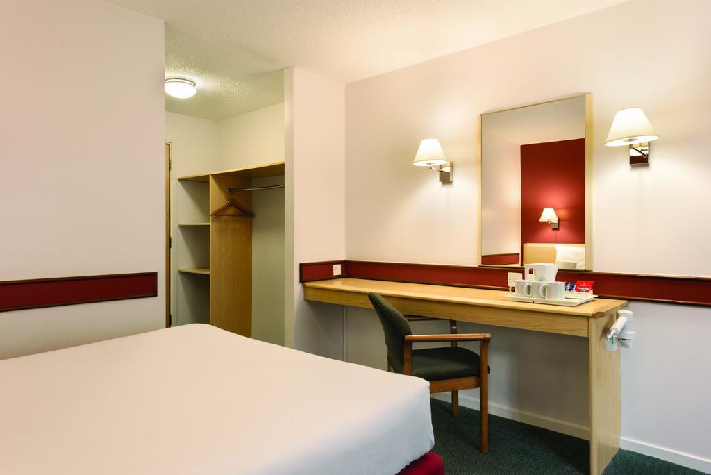 Days Inn Hotel Bradford - Leeds Brighouse Værelse billede