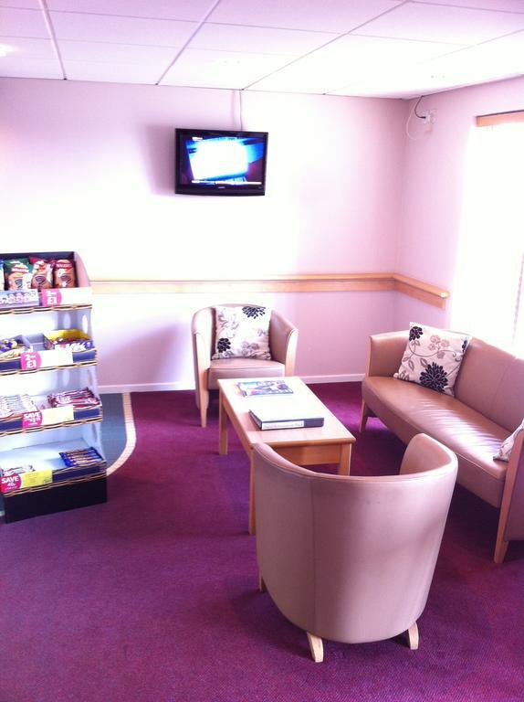 Days Inn Hotel Bradford - Leeds Brighouse Eksteriør billede