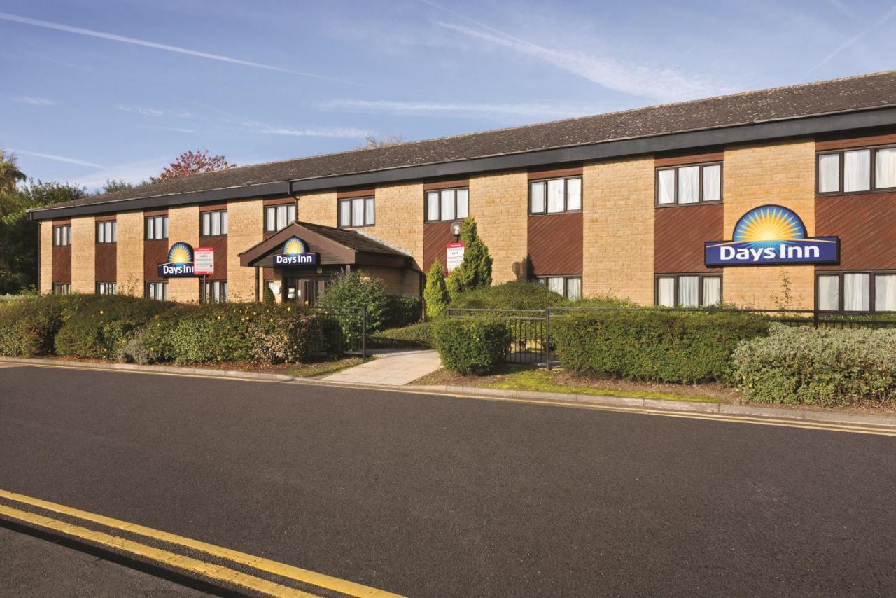 Days Inn Hotel Bradford - Leeds Brighouse Eksteriør billede